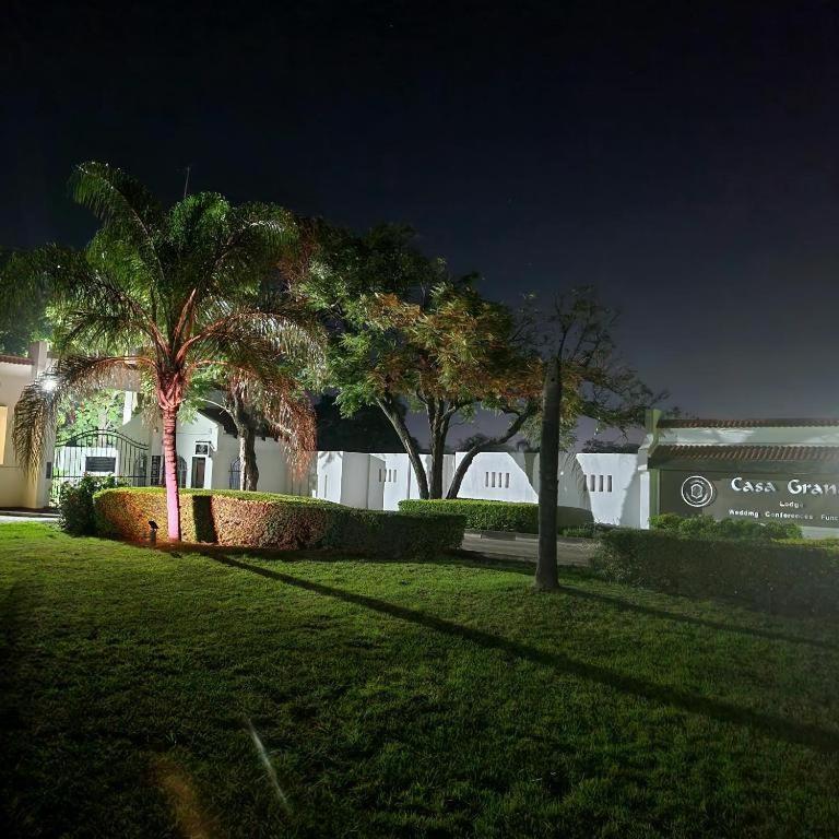 Casa Grande Guest Lodge Brits Exterior photo