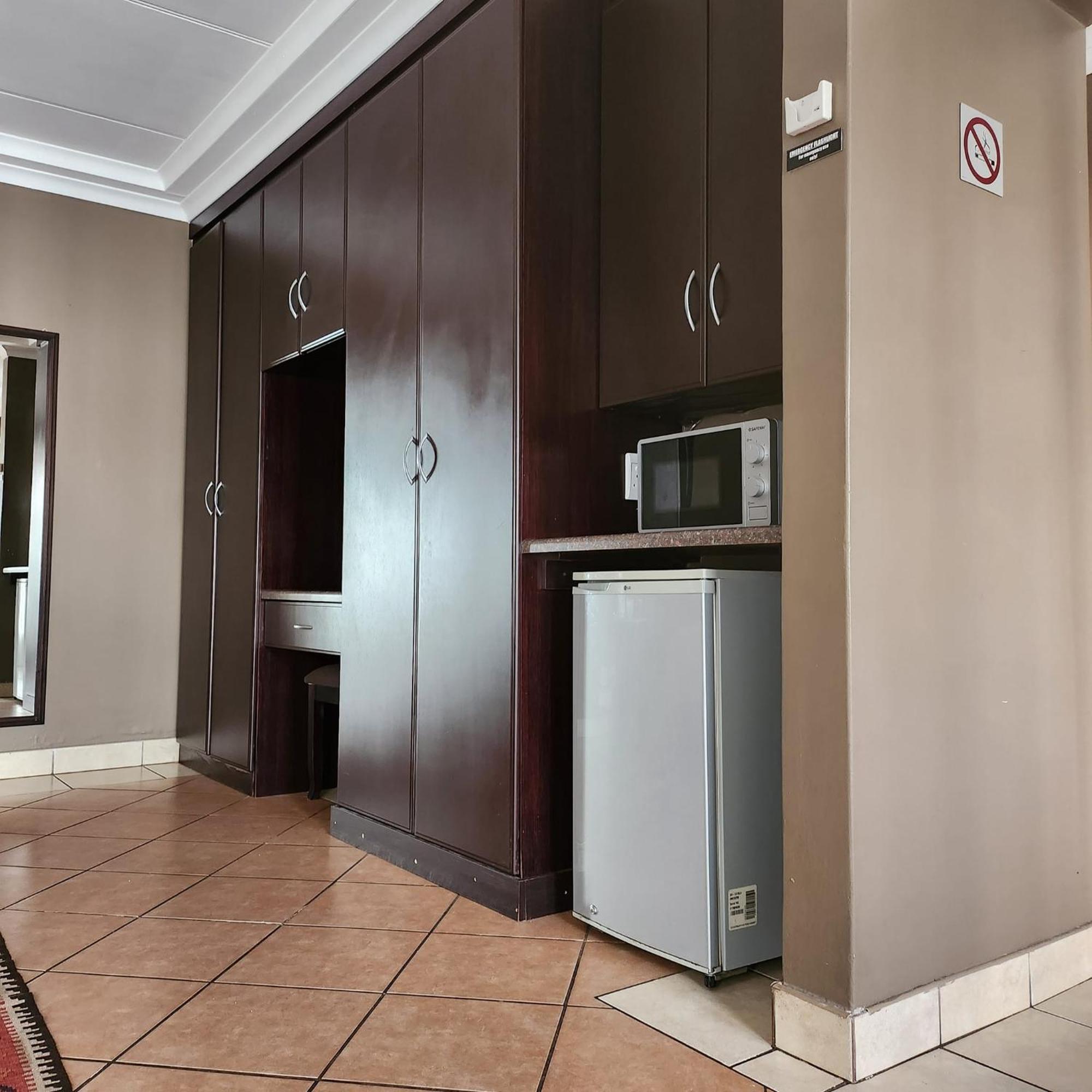 Casa Grande Guest Lodge Brits Exterior photo